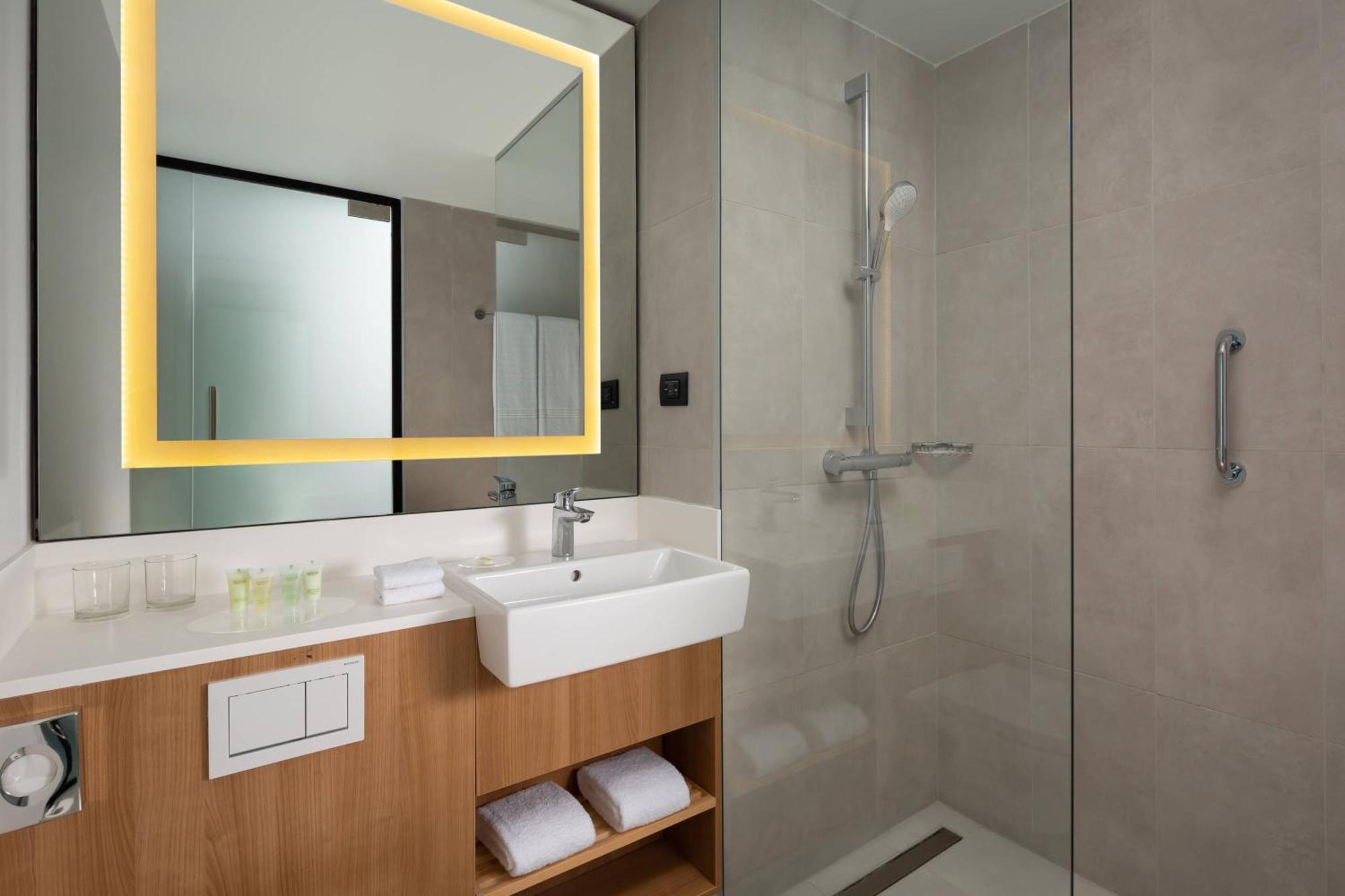 Chambre avec 1 Lit King-Size Standard