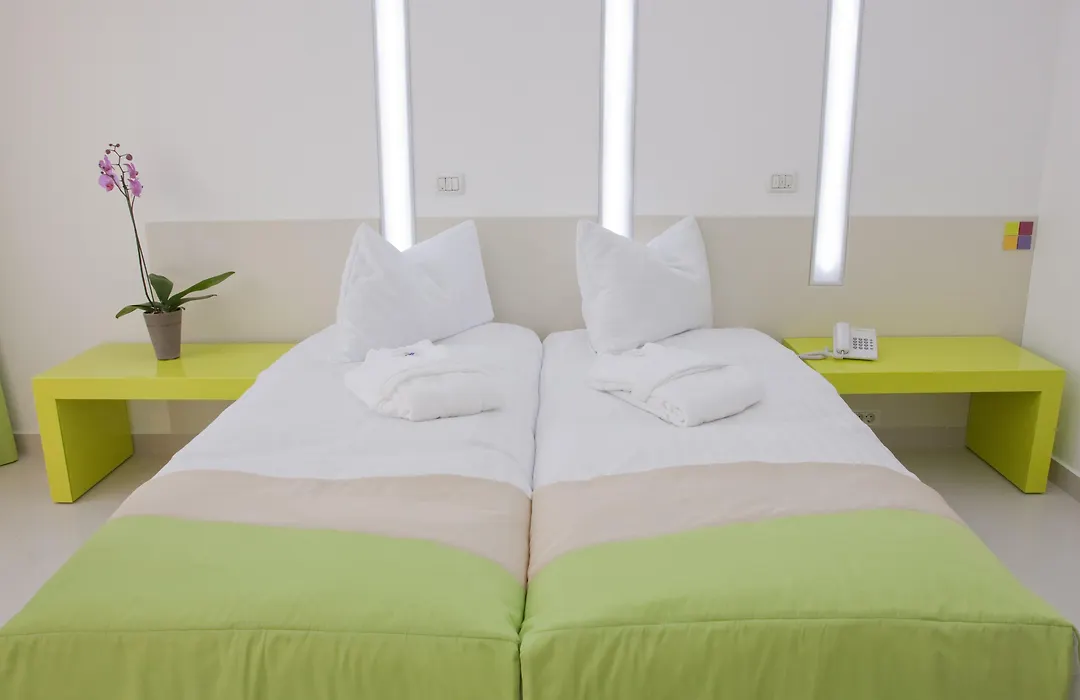 Christina Hotel-1