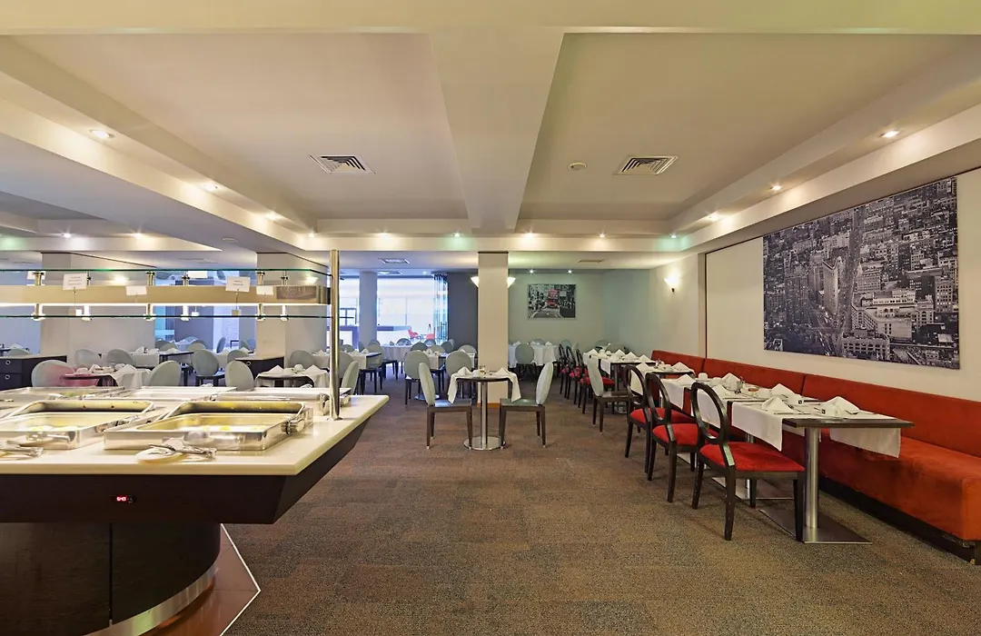 Ramada By Wyndham Bucharest Parc Hotel-1