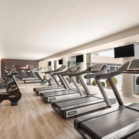 Ramada By Wyndham Bucharest Parc Hotel-2
