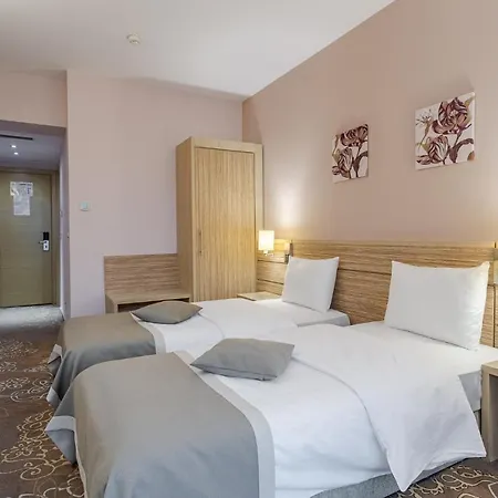 Rin Grand Hotel-3